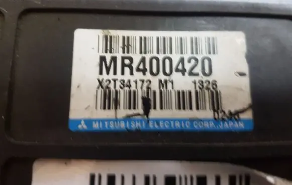 Mitsubishi Pajero ABS control unit/module MR400420 X2T34172M1