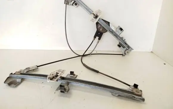Citroen Berlingo Front door window regulator with motor