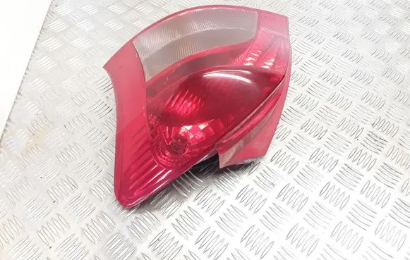 Toyota Yaris Rear/tail lights