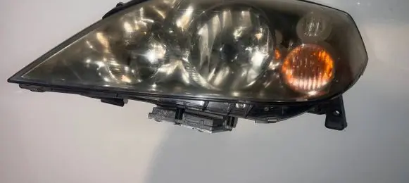 Nissan Primera Headlight/headlamp 1EJ23801101 26060AU810