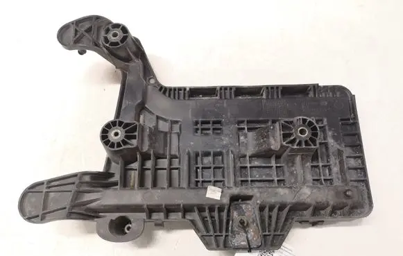 Volkswagen Caddy Battery tray 1K0915333B