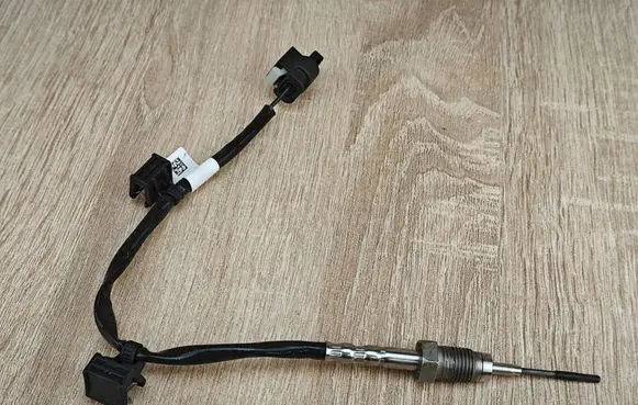BMW X4 G02 Exhaust gas temperature sensor 8581103