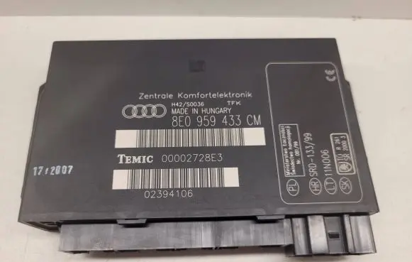 Audi A4 S4 B7 8E 8H Comfort/convenience module 8E0959433CM H42S0036 00002728E3