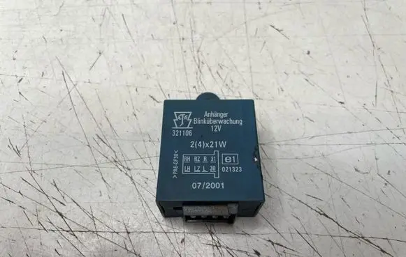 BMW 5 E39 Other relay 321106 021323 224W21V