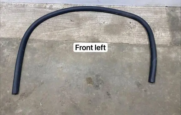 Aston Martin DB11 Front door rubber seal KY53L20758AB