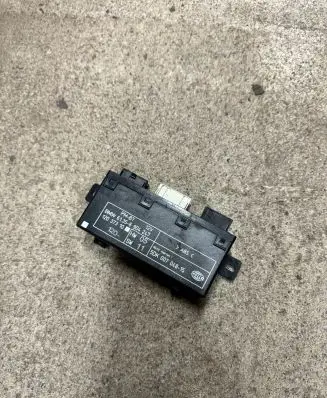 BMW 5 E39 Door control unit/module 61356904247 12037310
