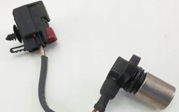 Jaguar XJ X308 Crankshaft position sensor XW436B288BB