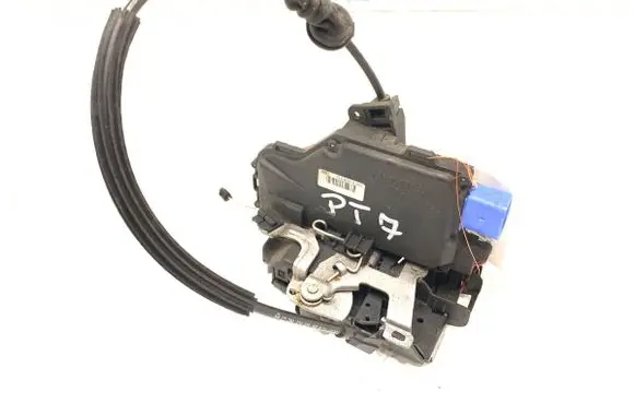 Skoda Octavia Mk2 (1Z) Rear door lock 7L0839016D