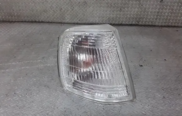 Peugeot 405 Front indicator light