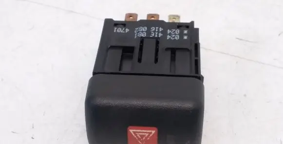 Opel Zafira A Hazard light switch 024416081 024416082