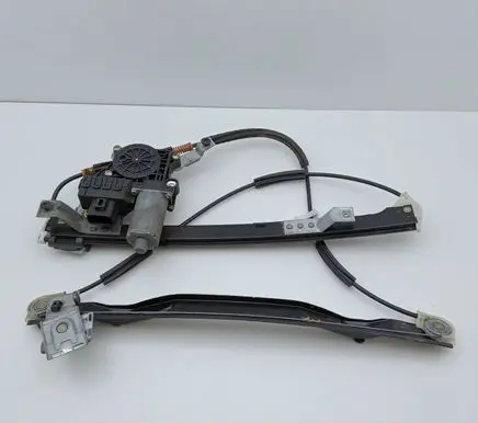 Ford Mondeo Mk III Front door window regulator with motor 0130821770