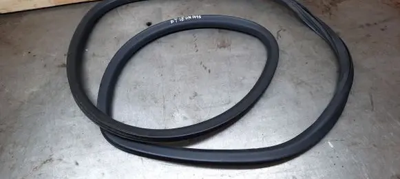 Seat Leon (1P) Rubber seal rear door 