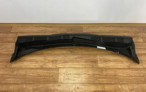 Ford Bronco Wiper trim M1PB-S02216-AE