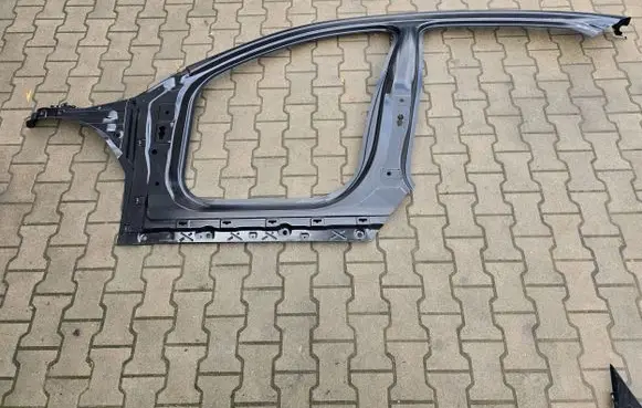 BMW 1 F40 (B) Pillar trim (exterior) 7434755