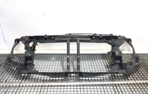 Opel Movano B Front bodywork piece 