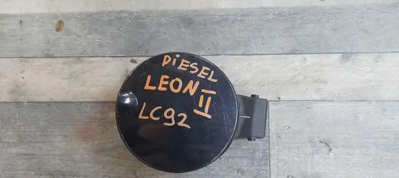 Seat Leon (1P) Fuel tank cap trim 1P0809905
