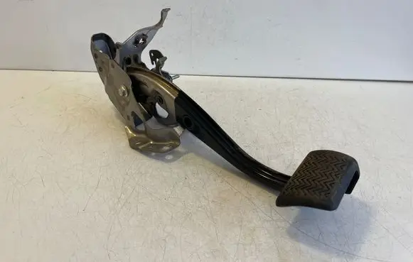 Toyota Corolla E210 E21 Brake pedal 20Y18B