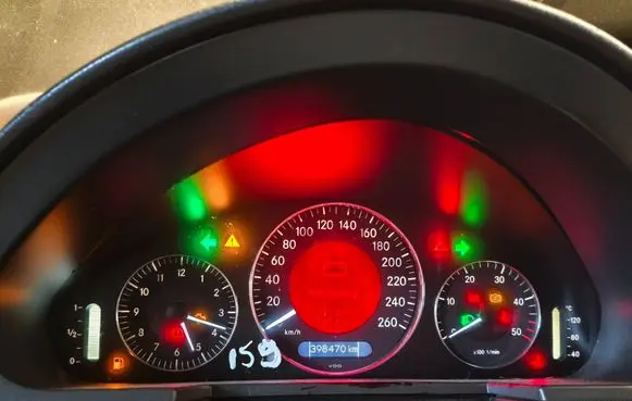 Mercedes-Benz E W211 Speedometer (instrument cluster) A2115408847 110080284035 006075