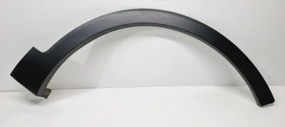 Fender trim (molding)