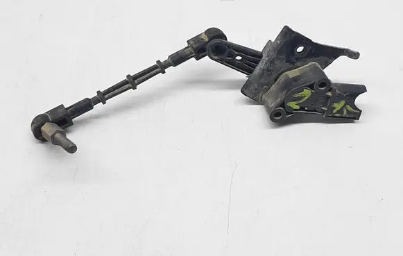 Headlight/headlamp level sensor