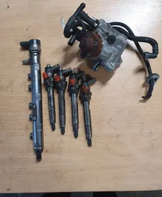 BMW 3 F30 F35 F31 Fuel injection system set 7809128 7810696 7798446