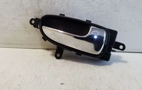 Nissan Leaf I (ZE0) Front door interior handle