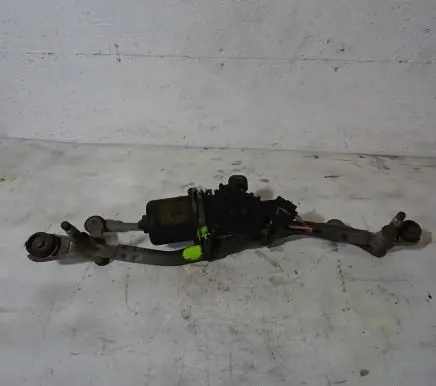 Citroen DS3 Front wiper linkage and motor W000004578