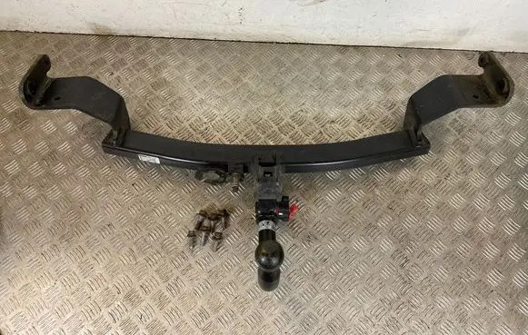 Hyundai i30 Tow bar set 9999Z040