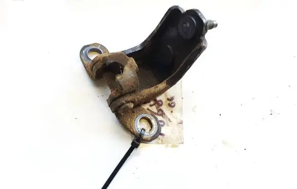Honda FR-V Rear door lower hinge