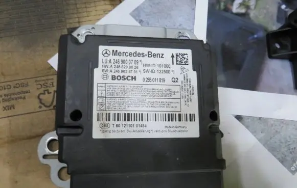 Mercedes-Benz B W246 W242 Airbag control unit/module a2469000709