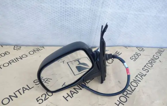 Ford Explorer Front door electric wing mirror E11011163