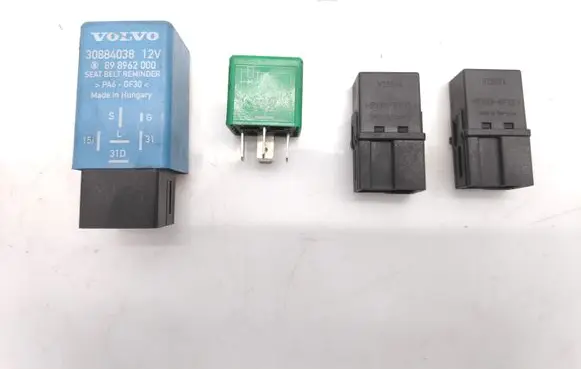 Volvo S40, V40 Other relay 30884038 898962000 V23074
