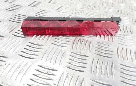 Ford Focus Third/center stoplight 1S7113A613AE