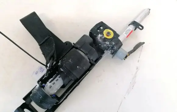 Volvo V50 Front seatbelt 6012243 als03120800594