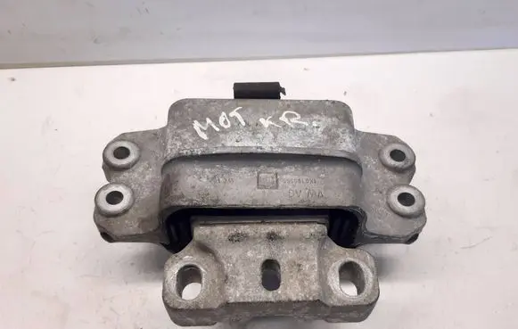 Volkswagen Golf V Engine mount bracket 1K0199555