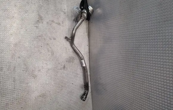Fuel tank filler neck pipe
