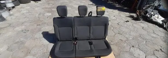Dacia Lodgy Second row seats 