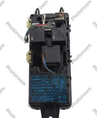 Mitsubishi Space Star Fuse box set MR318828 MB953355 2F1110474860