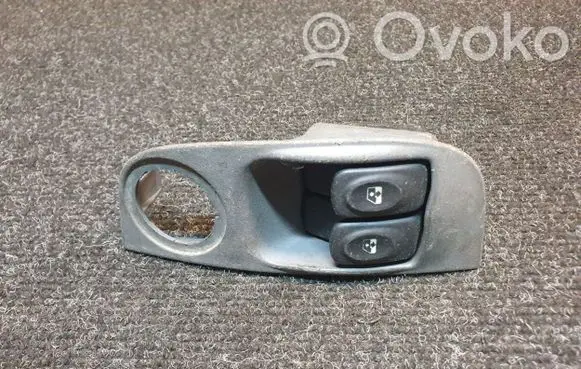 Renault Megane I Electric window control switch 7700429070