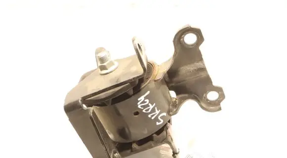 Gearbox mounting bracket