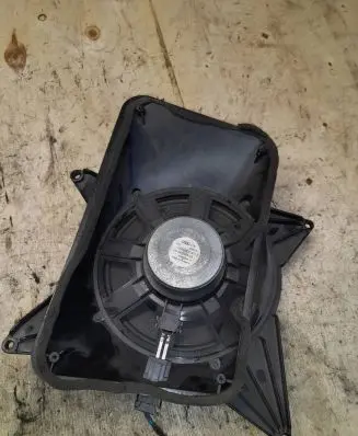 Audi A8 S8 D3 4E Subwoofer speaker 4E003541201S 6044121 4913410403