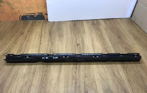 Volvo XC90 Sill supporting ledge 31378137 32216524