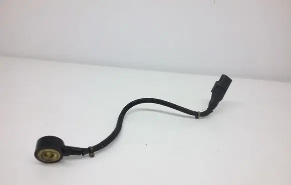 Mercedes-Benz E C207 W207 Detonation knock sensor A0071531228