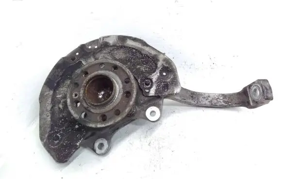 Mercedes-Benz C W205 Front wheel hub spindle knuckle 2052100