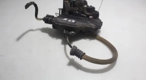 Seat Toledo II (1M) Front door lock