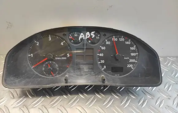 Audi A4 S4 B5 8D Speedometer (instrument cluster) 8D0919034