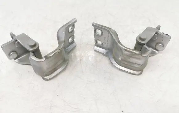 Volkswagen PASSAT B6 Tailgate/trunk/boot hinge 3C9827302D 3c9827301d