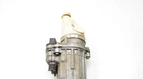 Opel Zafira B Power steering pump 13292554