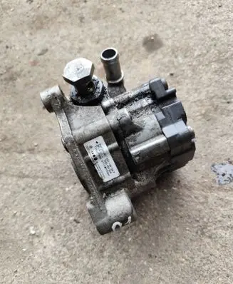 Audi A8 S8 D3 4E Power steering pump 4E0145156F