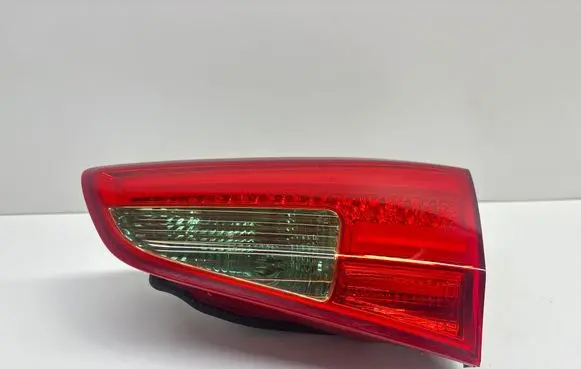 KIA Ceed Tailgate rear/tail lights 92404A23